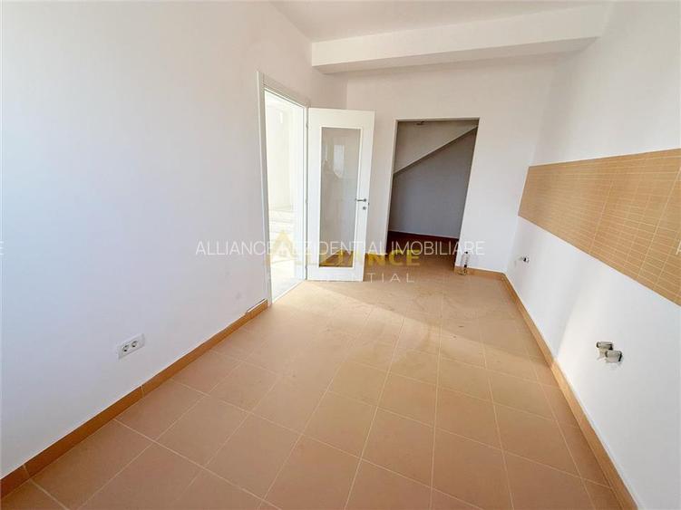 Duplex / 6 Camere / 3 Bai / Teren 250 mp - 7