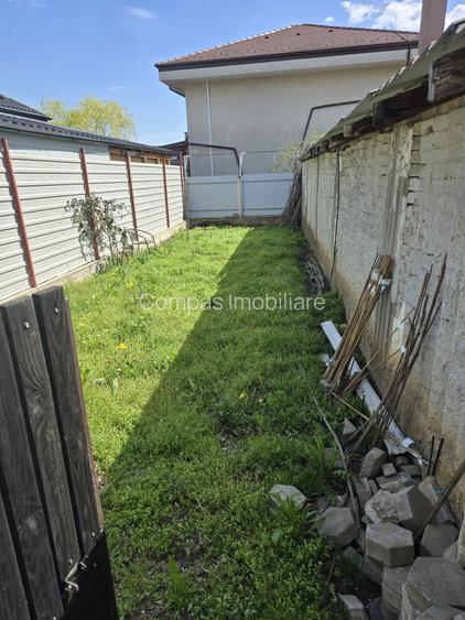 Cladire mica in zona liniștită  - valoarea este in teren - 4
