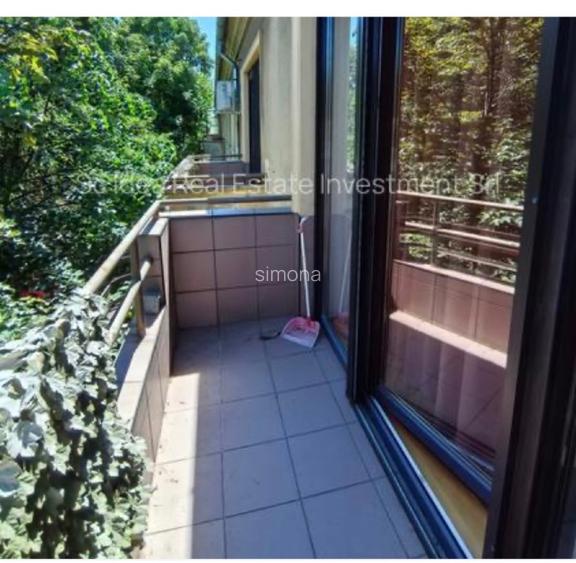 Vând apartament zona Prefectură  - 5