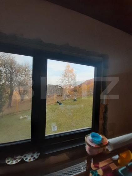 Casa de vacanță, pretabilă pentru pensiune în Moieciu - 11