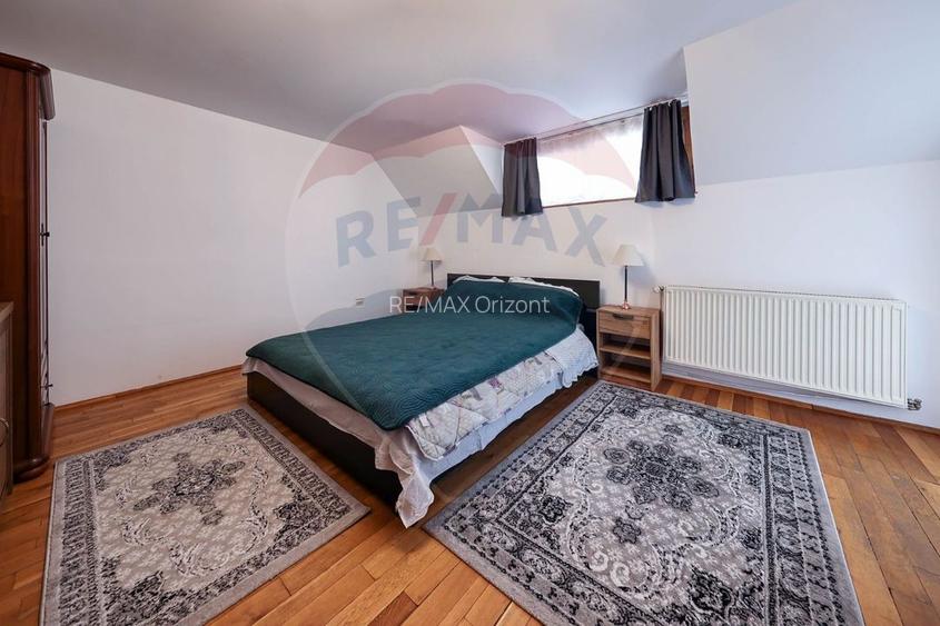 Casa si Spatiu comercial  în zona Centrala Secele - 34