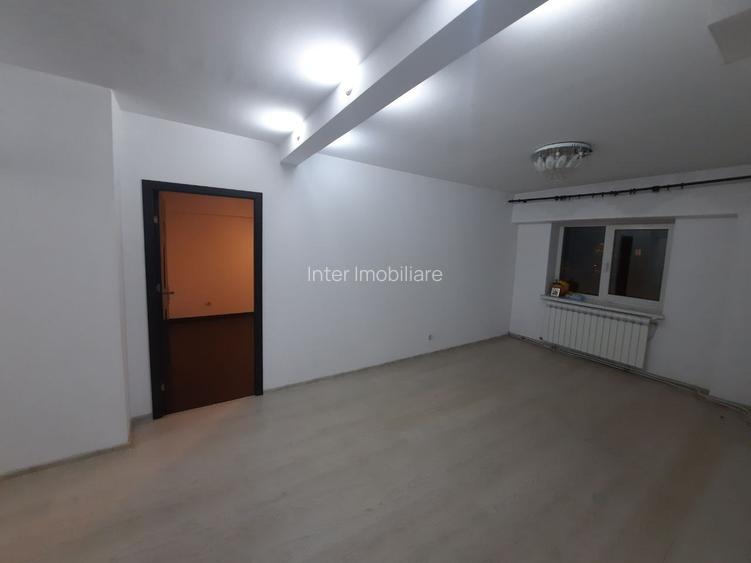 Apt 4 cam, decomandat, 94 mp utili,Traian / BCR / ANAF / Magic Cake - Cod 158644 - 2