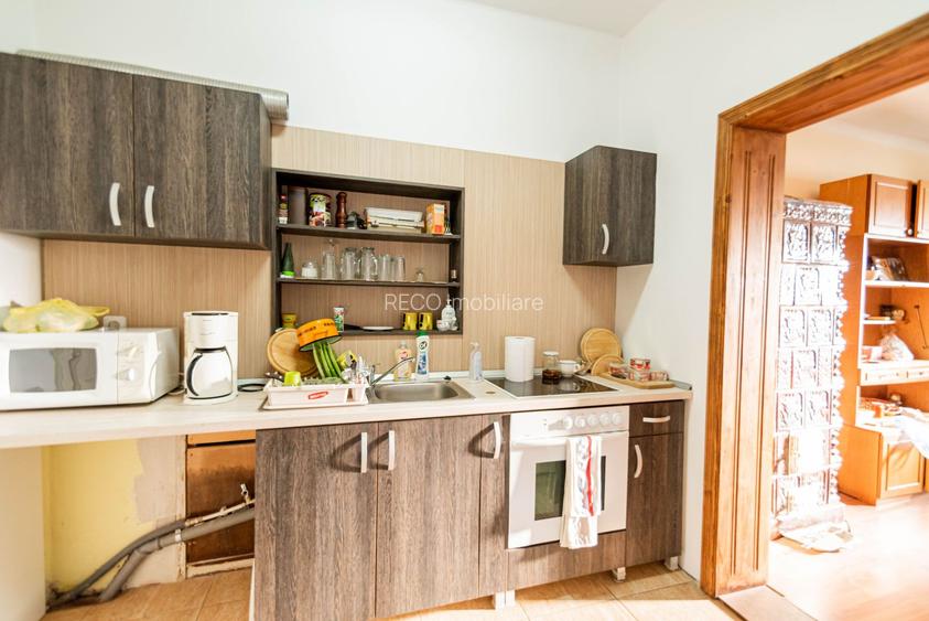 Spatii de inchiriat  pentru  birouri sau cabinete,zona Nufarul - 11