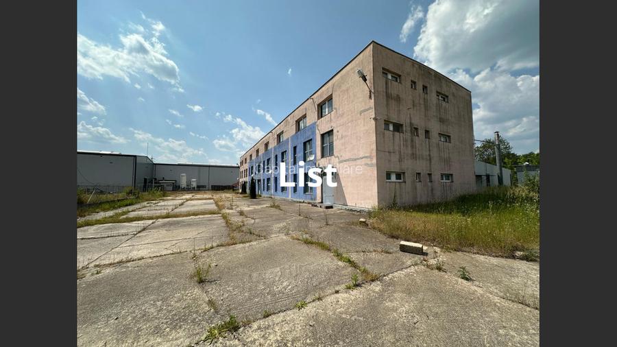Spatiu locativ sau hala cu suprafata de 1884 mp pe teren de 3883 mp - 4