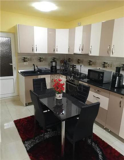 Utvin- toate utilitatile- teren generos- strada asfaltata- mobilata si utilata - 4