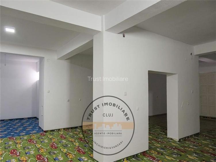 Cladire pretabil pentru Cazare Muncitori l  300 MP l  Parcari in curte - 11