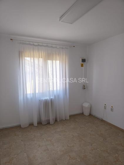 Cladire de birouri in zona Centru - Palas - 4