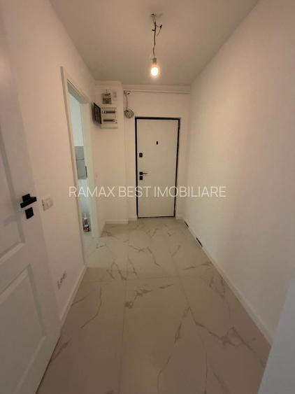 Titan 3 minute metrou si parc Al. Zavideni - 3