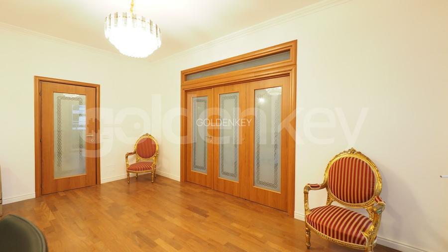 Apartament impozant cu 5 camere | insorit | 2 garaje - 7