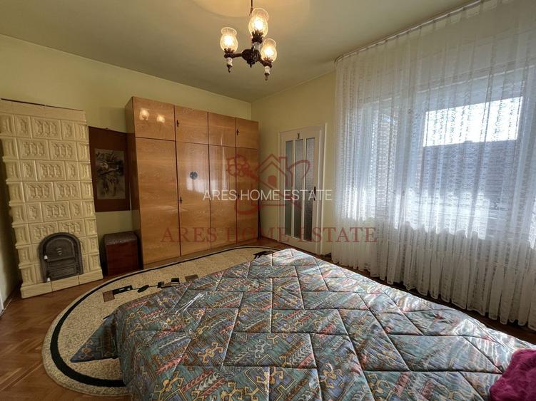 Vilă spațioasă 6 camere în centrul Lugoj – teren 471 mp, garaj - 2