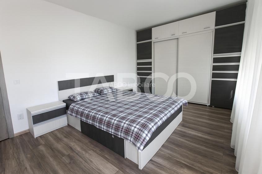 Casa de vanzare in Zavoi cu 3 camere 2 bai curte libera de 50 mp - 4