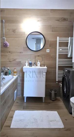 TORONTALULUI - PENTHOUSE LIFT - 3 CAMERE - 2 BAI - 2 TERASE - DRESSING - LOC PAR - 4