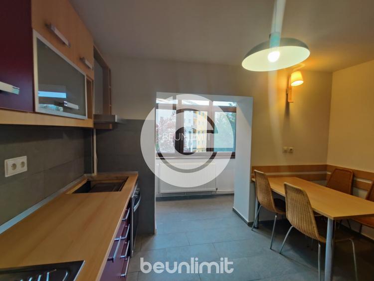 Apartament 3 camere decomandat-80mp-Etaj 2 Zona Centrala (Langa Politie) - 10