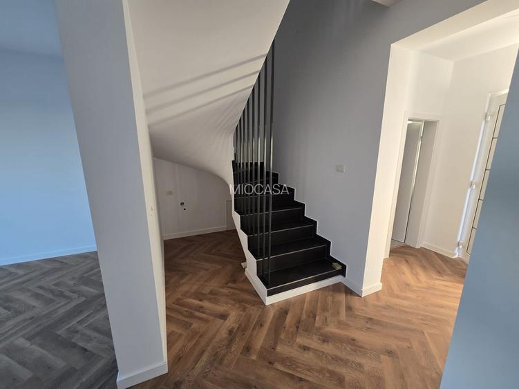 Duplex aproape de Zone2. Cu CF la zi. 4 Dormitoare. - 7