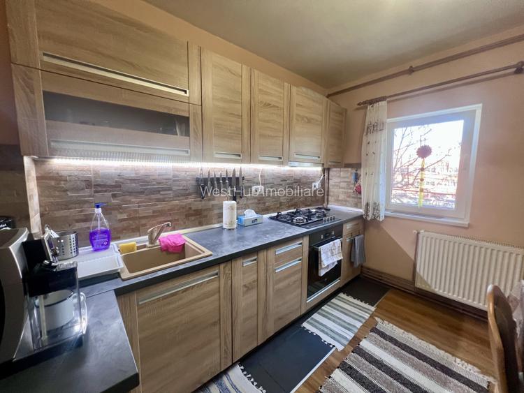  Apartament 3 camere, semidecomandat, 72mp, etaj 1/4 - Buziasului - 6