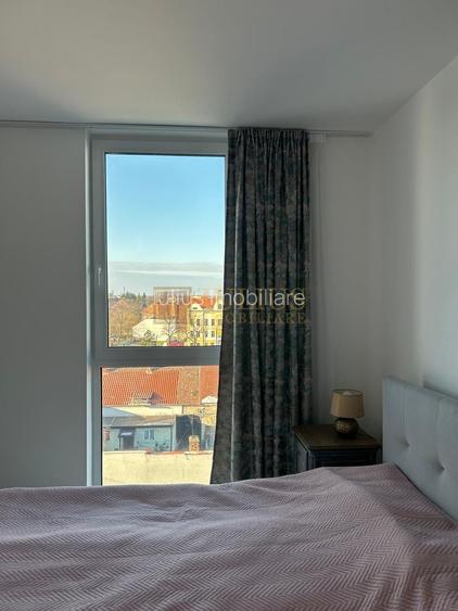 2 camere, vedere spre Bega-apartament deosebit , centrala proprie - 4