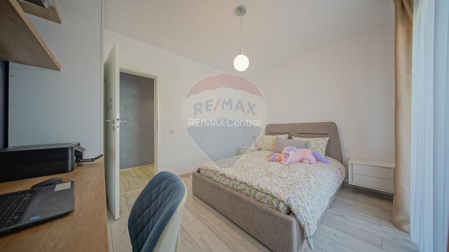 Vilă modernă, cu garaj, panouri și pompă de căldură, Cristian - 17