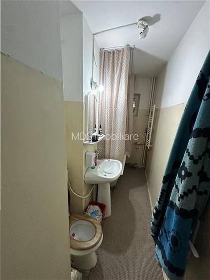 Apartament 2 camere la etajul 1 - 7