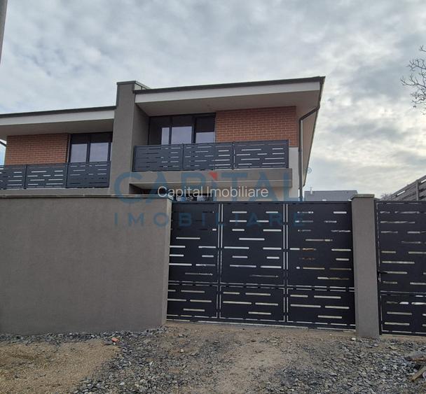 Case cuplate, panouri fotovoltaice, central Dezmir - 3