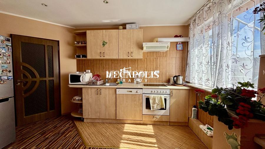 Casă individuală | Singur în curte | Garaj | Locație avantajoasă - 24