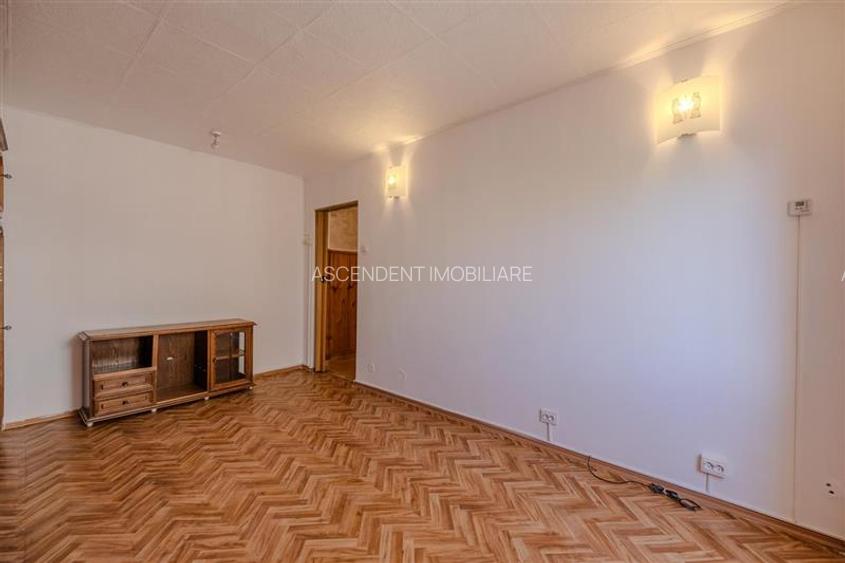 Apartament Decomandat, 2 camere, insorit, balcon, loc parcare, 2 boxe, Astra, Br - 9