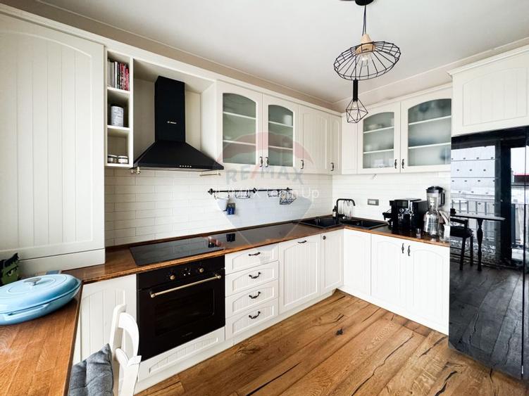 Vilă ultrafinisată cu două unități locative în zona Gruia - 4