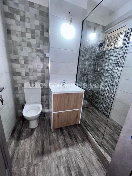 DRISTOR apartament renovat complet ,peste drum de park lake - 6