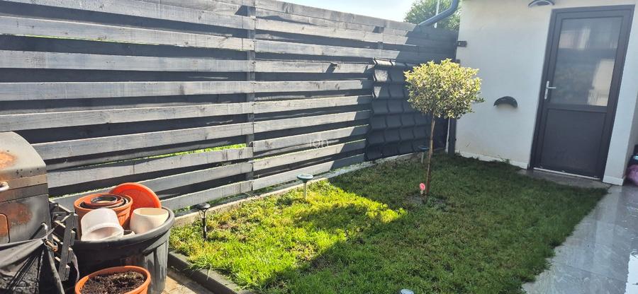 Casa 5 camere, 3 bai, 3 locuri de parcare, teren 302 mp, Tunari, vedere la lac - 2