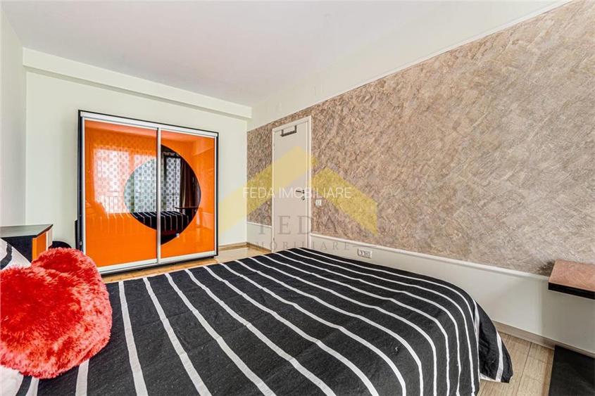 Apartament de vanzare ansamblul Bermo, zona Banu Maracine - 5