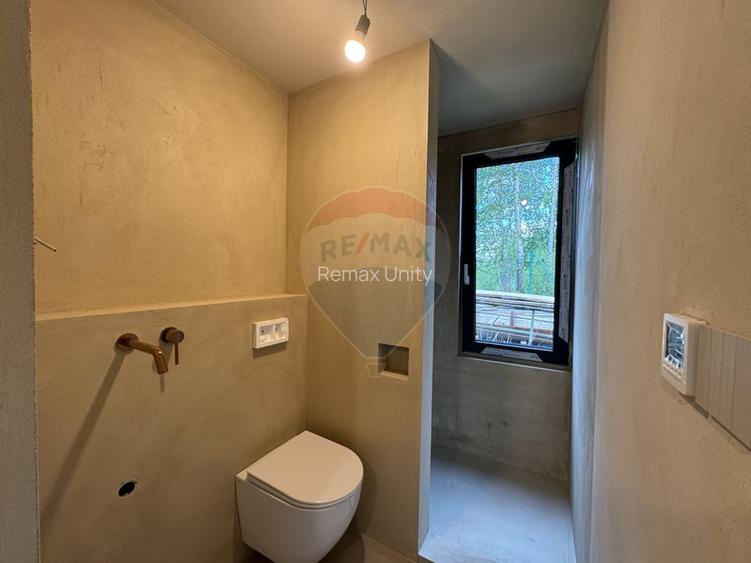 Doua case la munte, cu vedere superba, localizate in Poiana Marului - 27