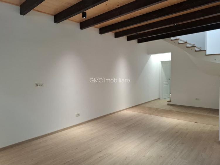 Apartament 4 Camere  in Vila , Centrala , Parcare , Totul Nou L352 - 2