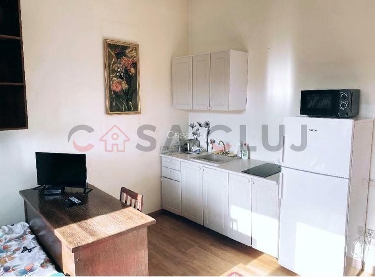 Apartament în vilă, zonă centrală, parcare - 6