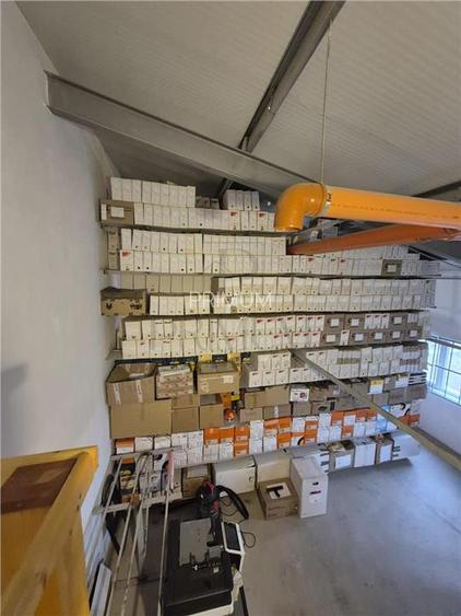 Hala / Spatiu de depozitare - cu birou și dormitor - curte generoasa  - zon - 7