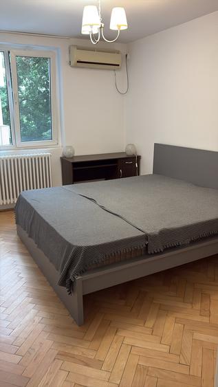 2 Camere Semidecomandat | Vedere Piața Amzei | Renovat | Mobilat Complet |