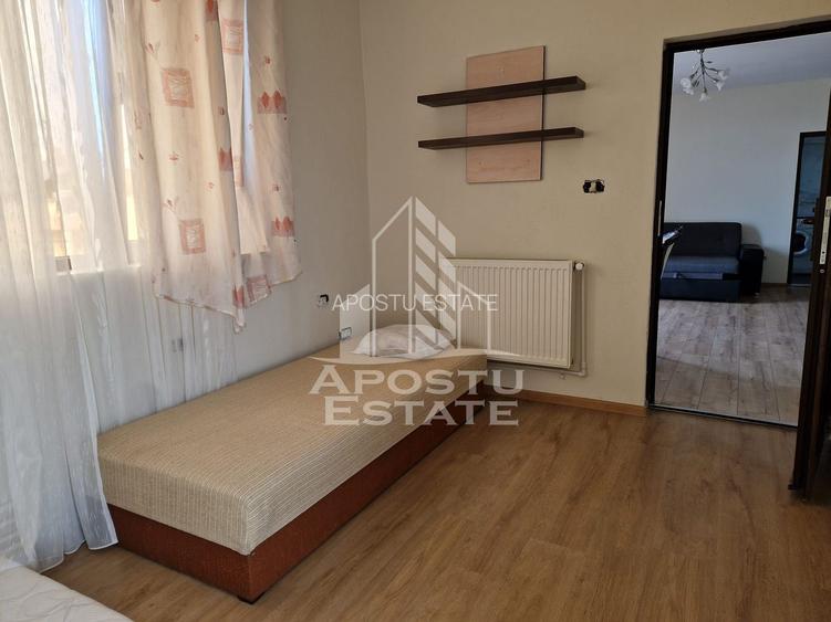 Apartament cu 3 camere ,80 mpu semidecomandat - 7