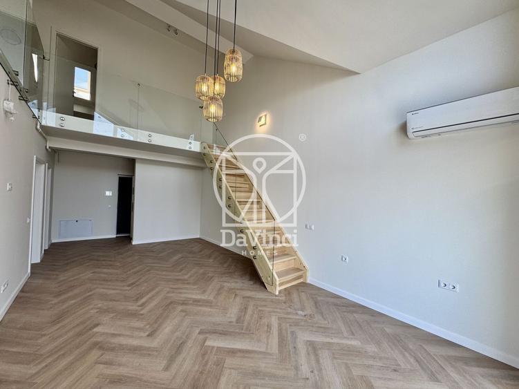 Penthouse 3 camere, intabulat, finisat la cheie , terasa 19 mp