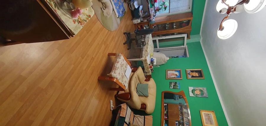 Vanzare 3 camere, 73 mp, etaj 2/8, centrală, 2 AC, parcare, 13 Septembrie