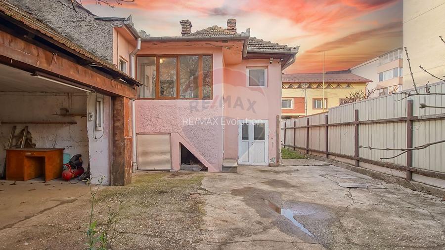 COMISION 0 Casă cu potențial excelent, teren 446 mp, Strada Fanionului - 5