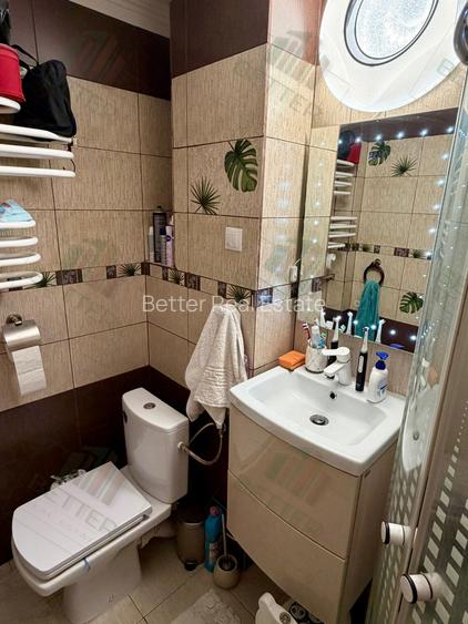 Apartament 4 camere de vânzare - spațios | Complet mobilat | Metrou aproape - 24