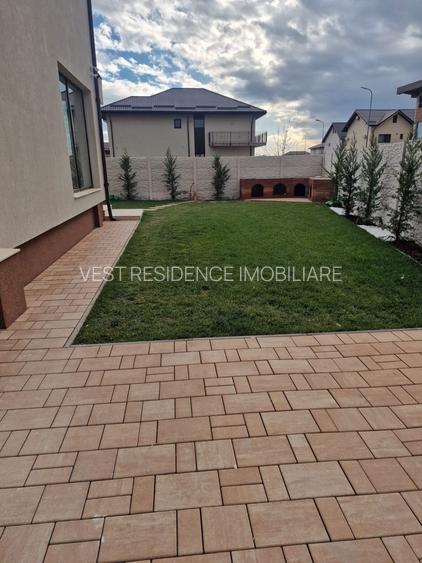 Casa individuala cu 4 camere si mansarda. Comision 0 - 6