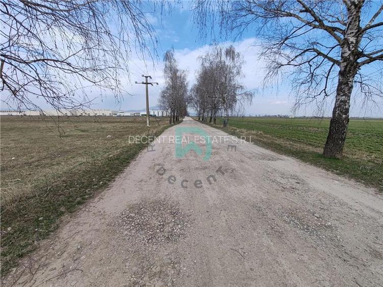 Teren intravilan de vanzare  Brasov - 5