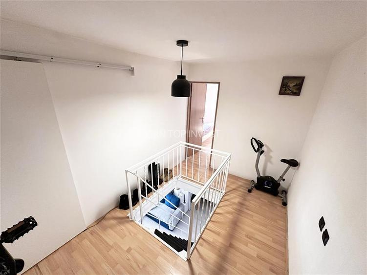 Apartament modern 3 camere la mansarda zona Milea - 10