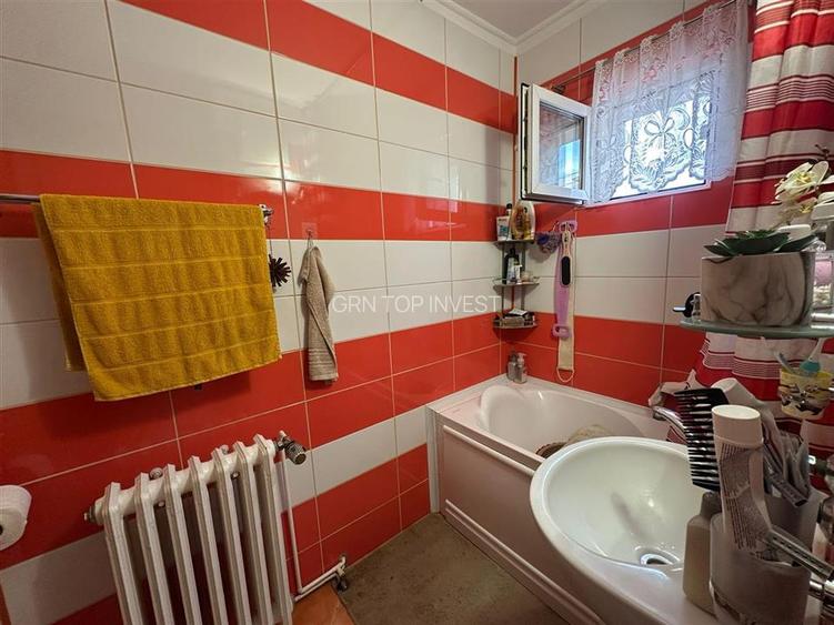 Apartament 3 camere decomandat zona Vasile Aaron - 16