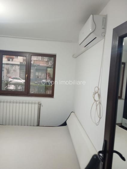 Apartament 2 camere, decomandat,  zona 9 Mai - 3
