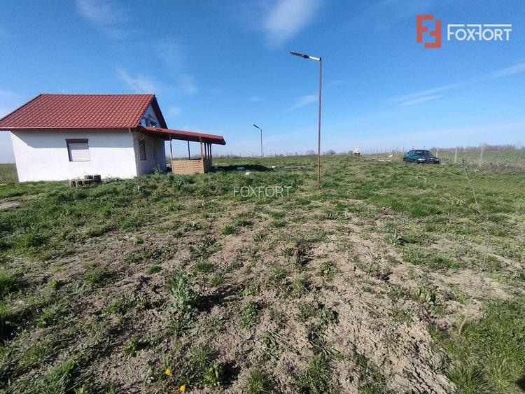 Teren de 2600 mp in Sanmihaiul Roman imprejmuit - ID V5057 - 2