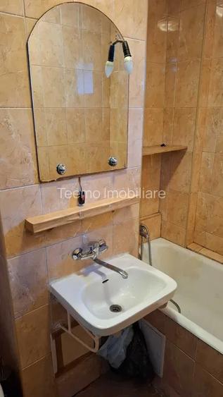 Garsoniera, decomandata, 28 mp, balcon, ac, metrou aproape, Crangasi - 8
