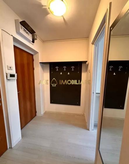 3 Camere de inchiriat | Titan | Metrou | Renovat