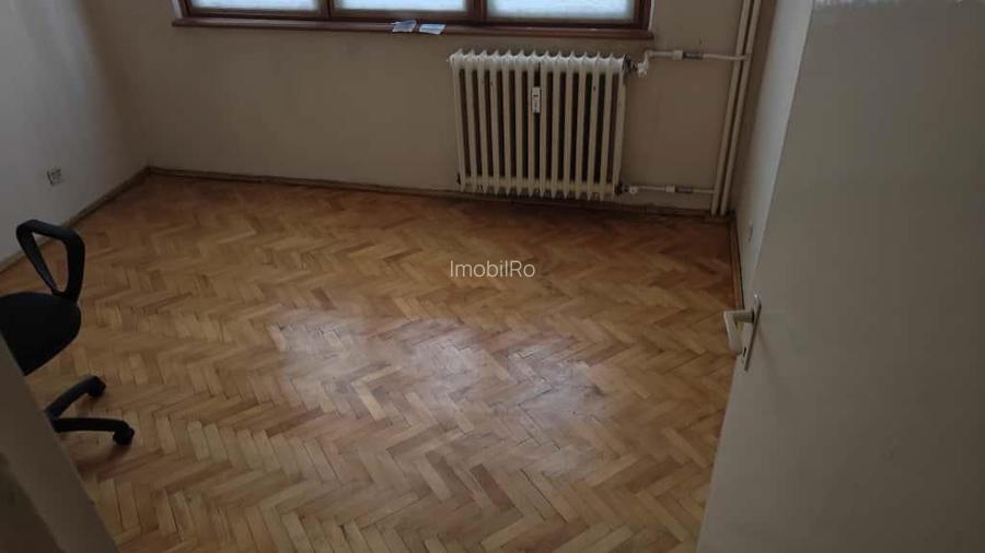 Apartament 3 camere Tatarasi - 13