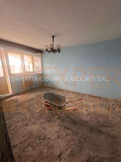 Apartament 3 camere, situat in zona Tomis Nord, Constanta - 2