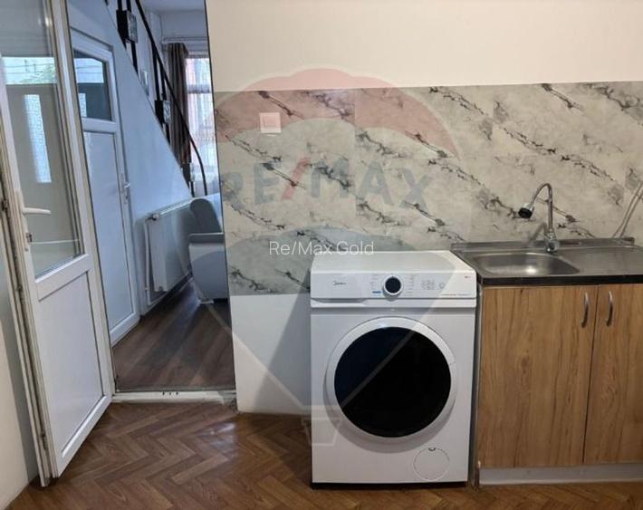 Casa cu 3 camere pretabilă pentru Spațiu Comercial în Bucureștii Noi - 6